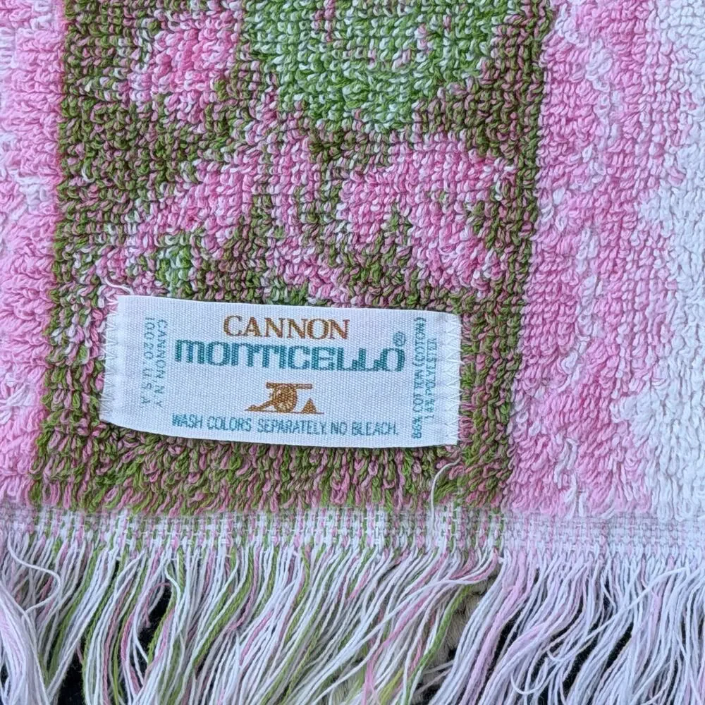 Vintage Cannon Monticello Bath Towel Floral Pink & Green Roses w/ Fringe Cottage